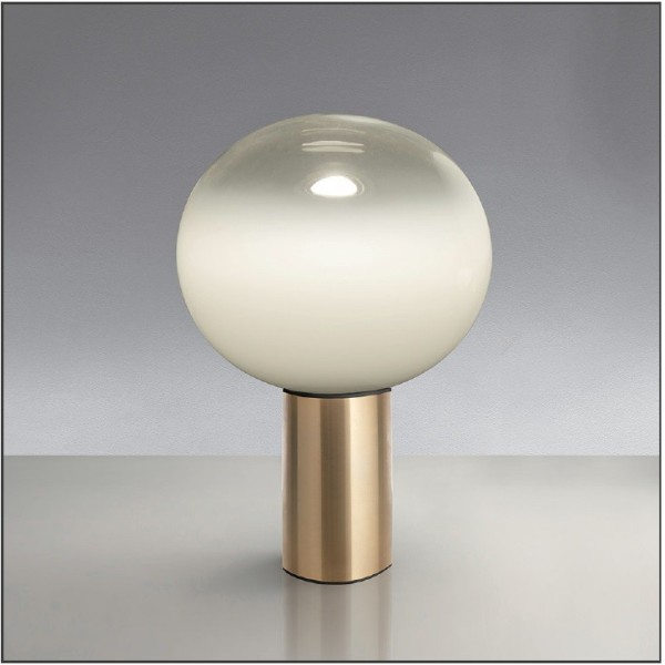 Artemide laguna 26 tavolo struttura ottone